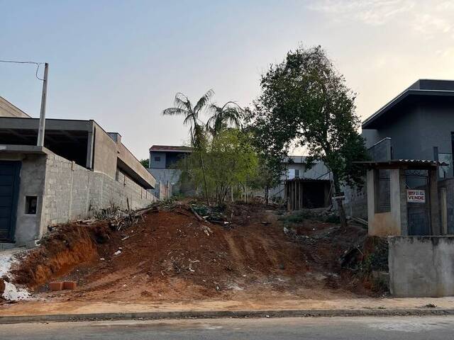 Venda em Jardim dos Pinheiros - Atibaia