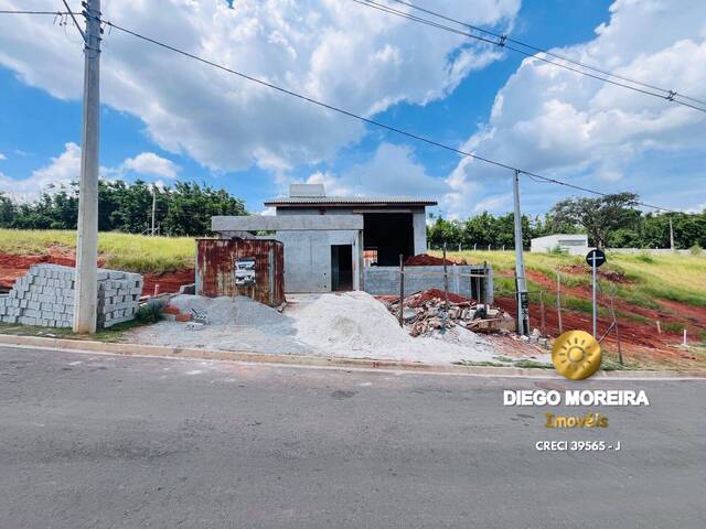 Venda em Cachoeira - Atibaia